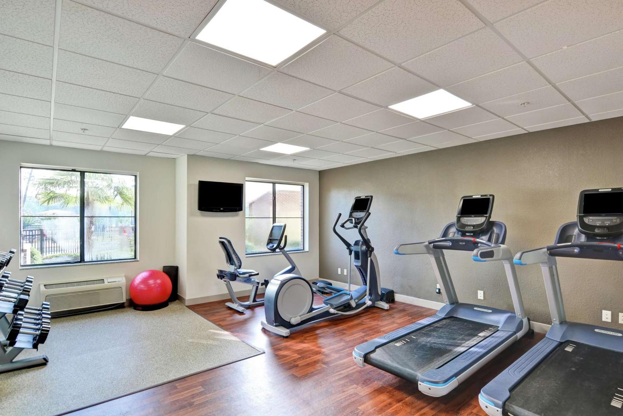 Doubletree By Hilton Hattiesburg, Ms Extérieur photo